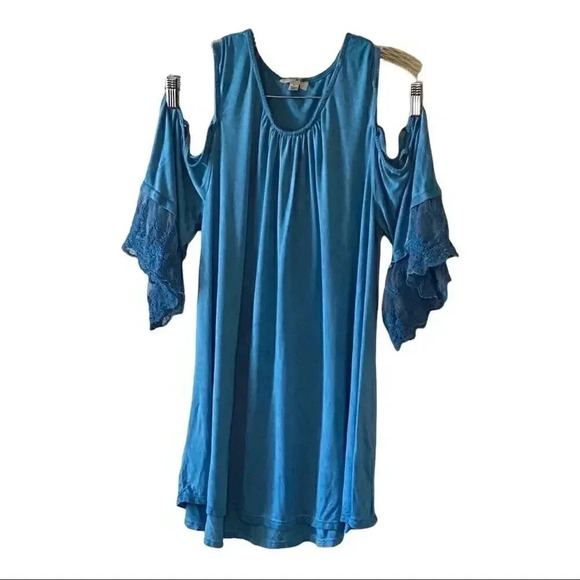 Umgee size L cold shoulder super soft gorgeous top EUC - Picture 9 of 9